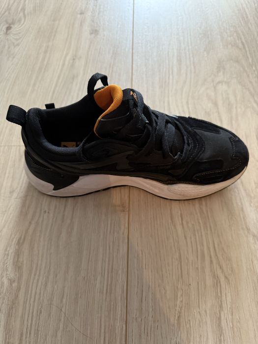 Adidasii Puma  nr 41