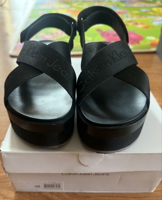 Оригинални сандали Karl Lagerfeld и Calvin Klein 38 номер