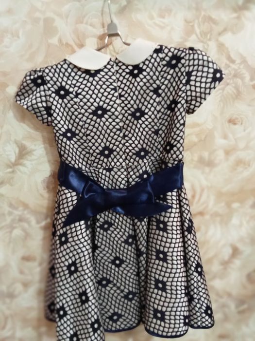 Продам детское платье