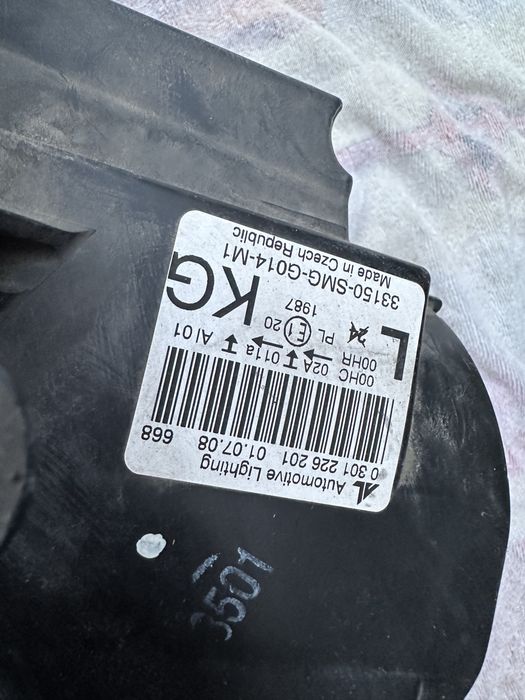 Far stânga honda civic.cod:0301226201.