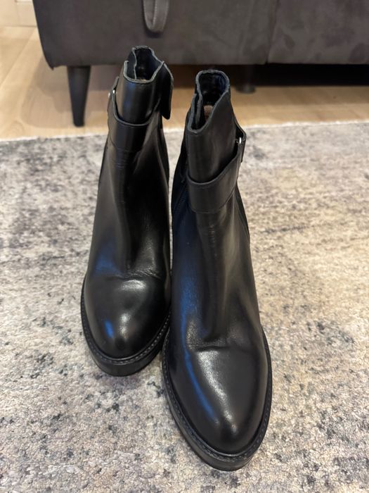 Елегантни боти H&M