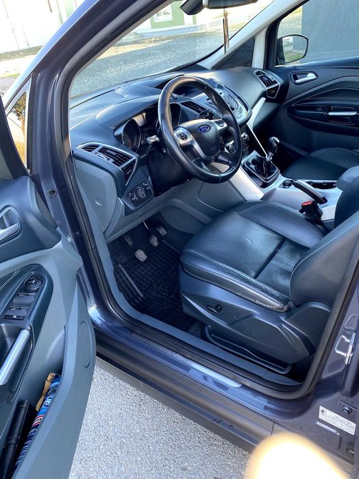 Vând ford c max facelift