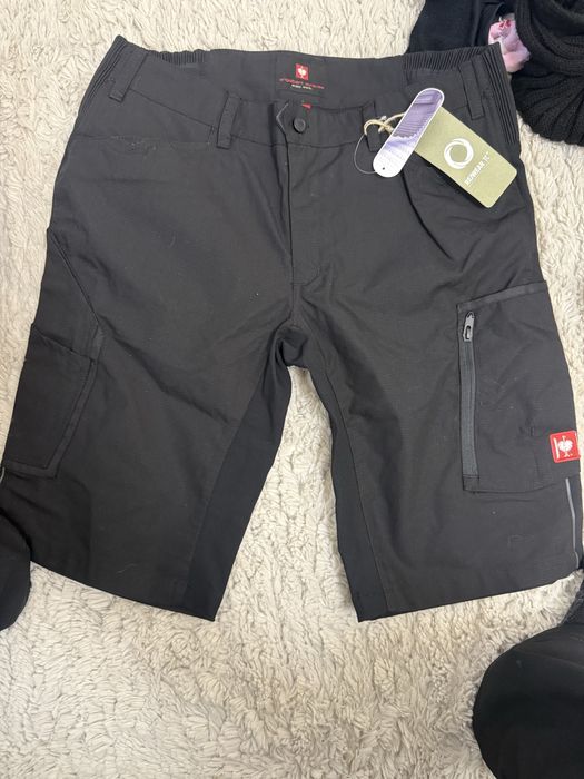 Pantaloni engelbert strauss si veste