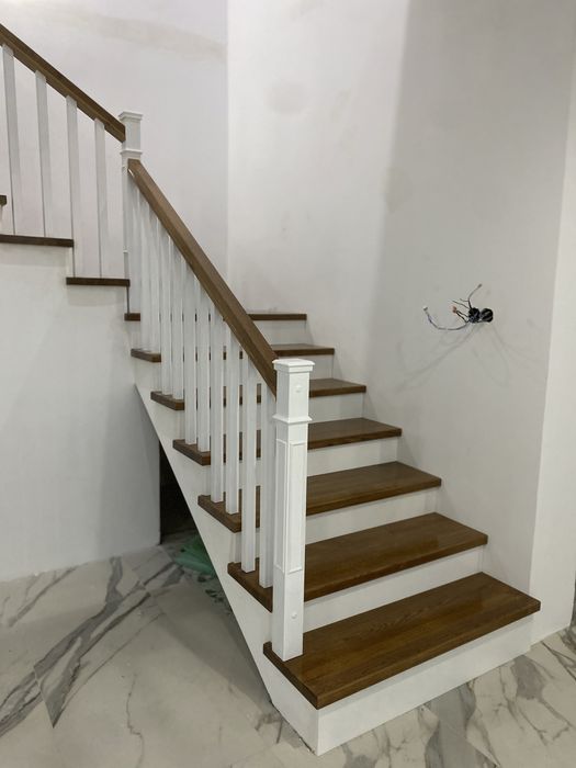 Scari din STEJAR la comanda