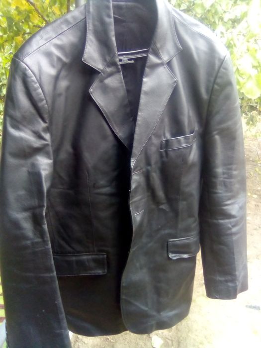 Срочно продам кожаный пиджак