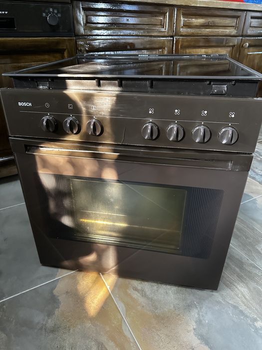 Cuptor cu plita cubinductie