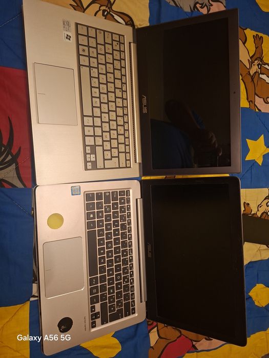 Vand laptopuri piese