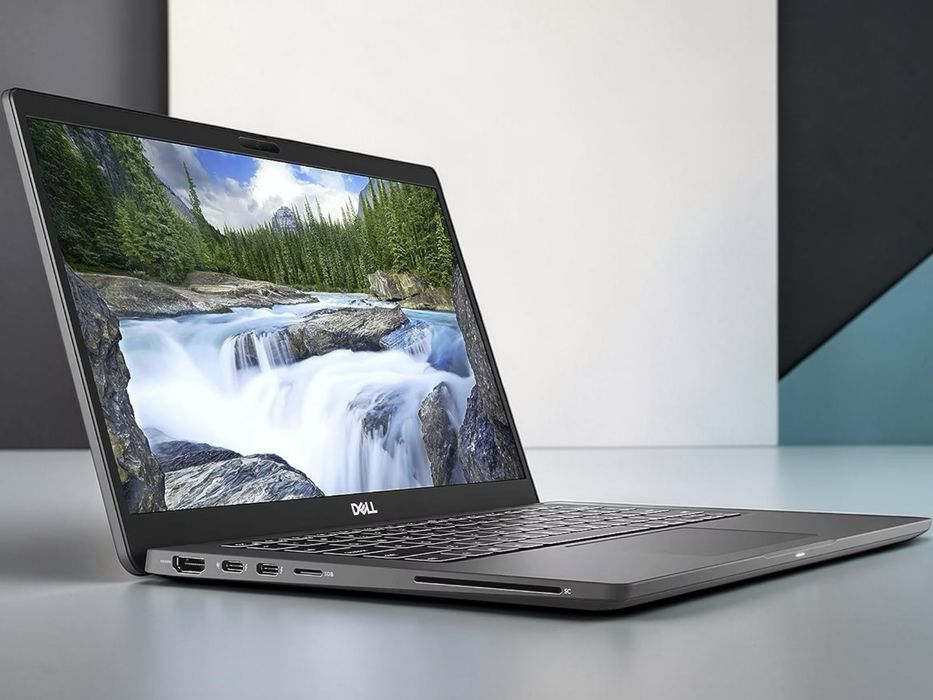 Лаптоп DELL Latitude 7330 13.3" FHD IPS i5-1245u 16GB DDR4 256GB NVMe Гаранция! ТОП Състояние!