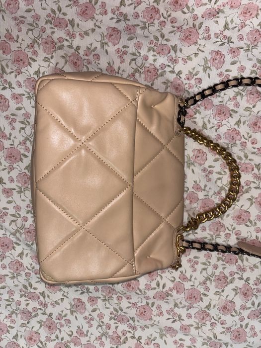 Сумка в стиле Chanel 19 Bag