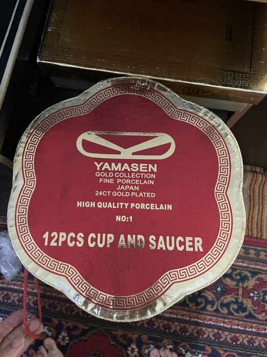 Chroyli nabor servat idishlar