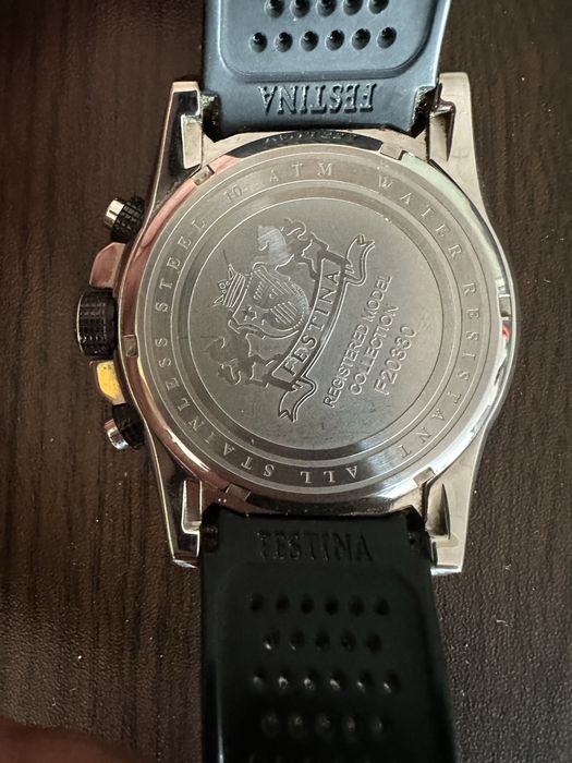 Продавам часовник Festina chronograph