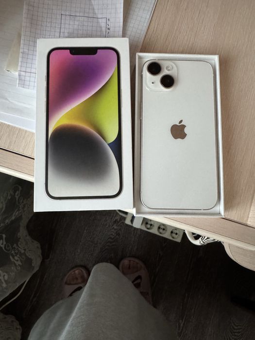 Продам Iphone 14 белого цвета