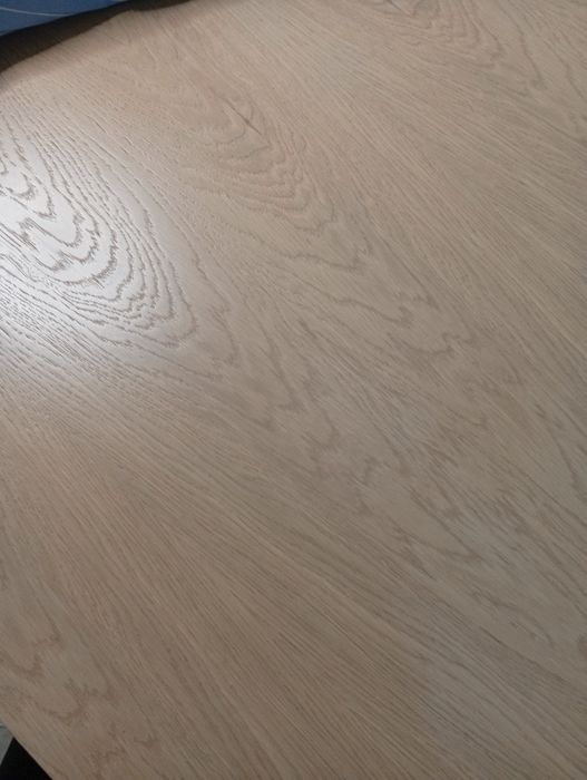 Продам новый стол, дерево