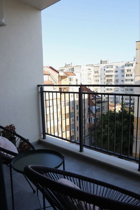 Дава се под наем Двустаен апартамент в Варна, Цветен квартал - 60 кв.м за 612 € - Снимка #6