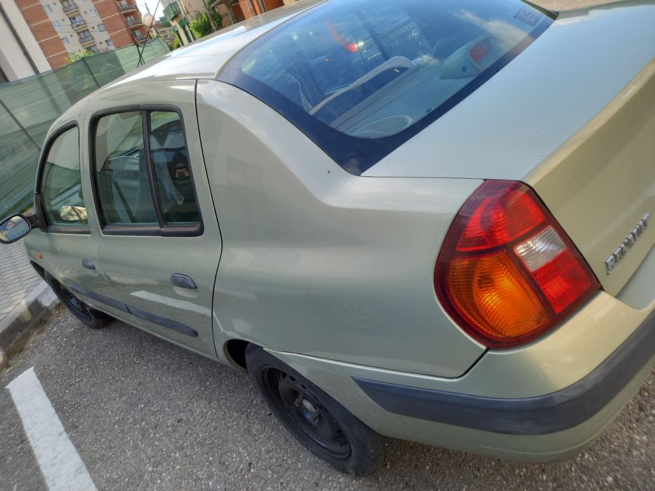 RENAULT Clio 2003 — imagine 2