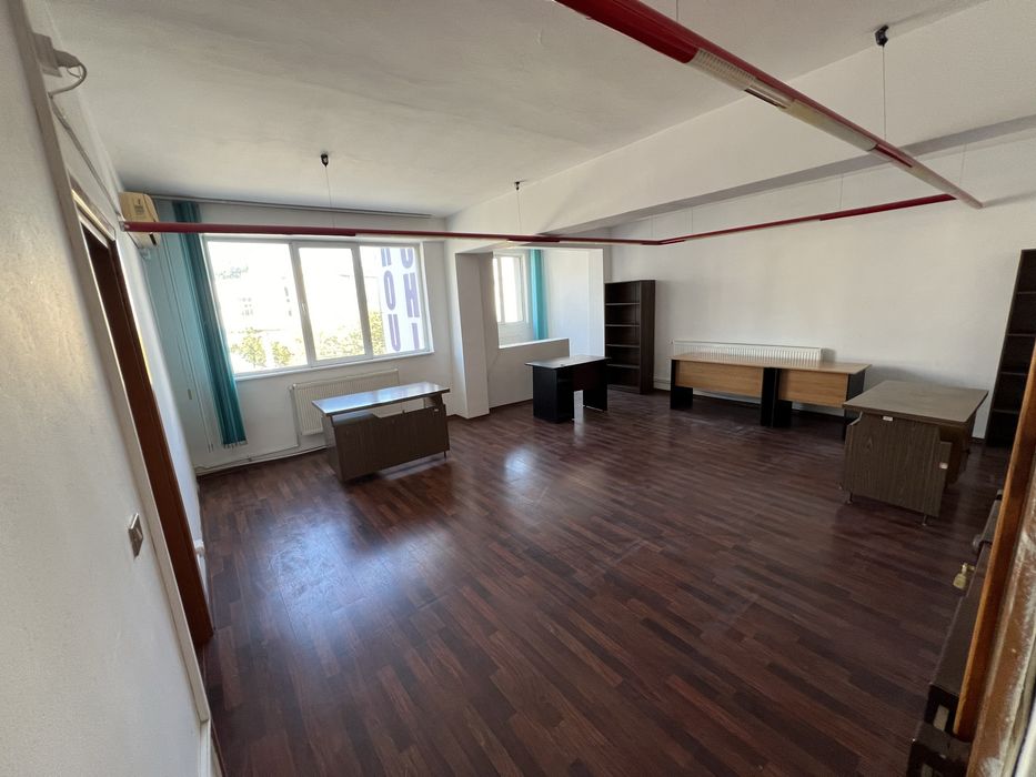 Inchiriez spatiu de birouri cu suprafata de 37 mp
