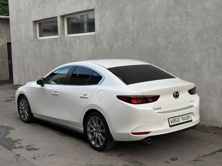 Mazda 3 2019 Sedan / 2.0i Aspirat / Full Service Mazda / Garantie 12 Luni