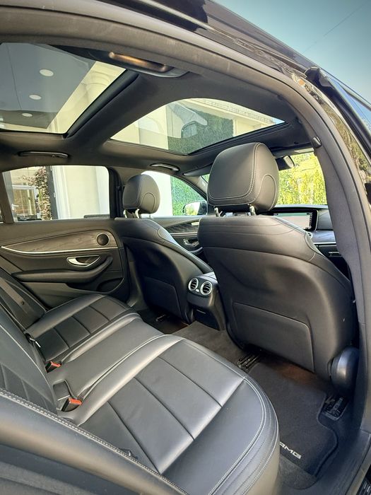 Mercedes Benz E220d AMG  An Fab 12.2020! Pano-Lane-Side-Full Led!