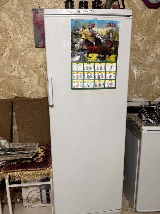 Продам морозильник