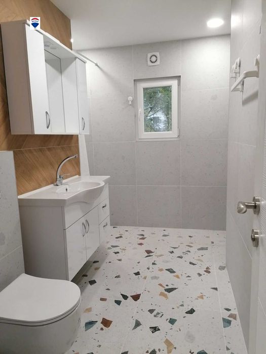 Дава се под наем Тристаен апартамент в София, Борово - 90 кв.м за 508.47 € - Снимка #2