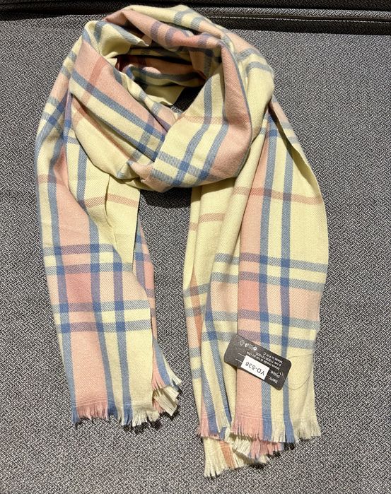 Esarfa groasa noua cu eticheta, material foarte moale si fin