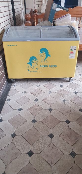 морозилник срочно продаётся . 350 литр