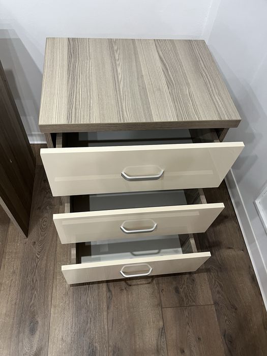Birou +  comodă - mobilier second hand