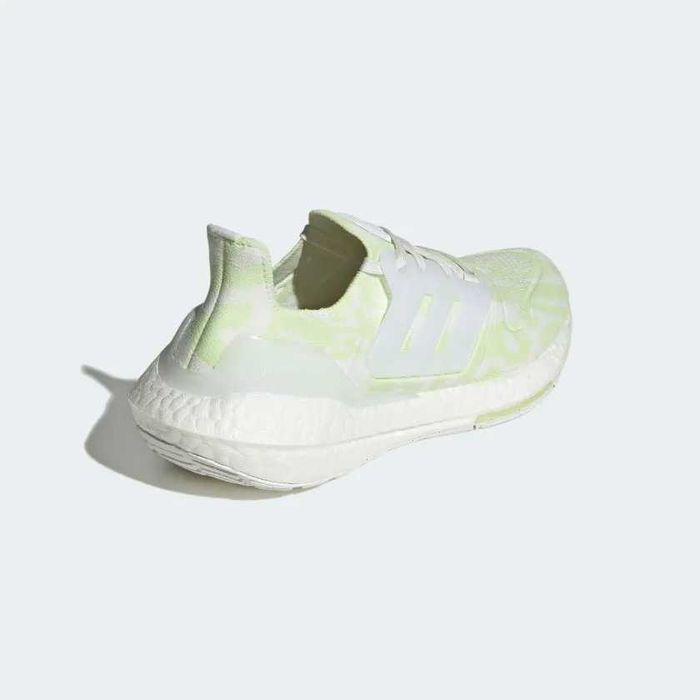 Дамски обувки  ADIDAS ULTRABOOST 22   размери 38.5,39.5,40.5