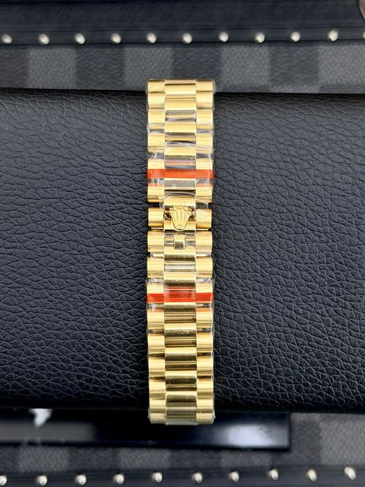 Rolex Date-Just 31 Diamond Gold 18k