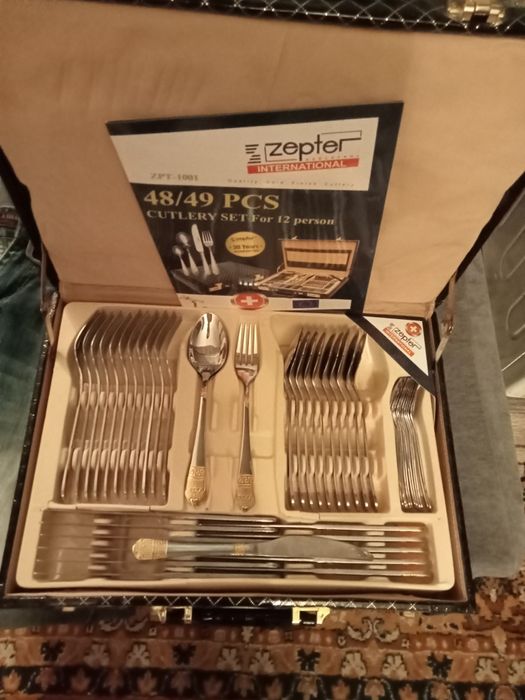 Столовые приборы