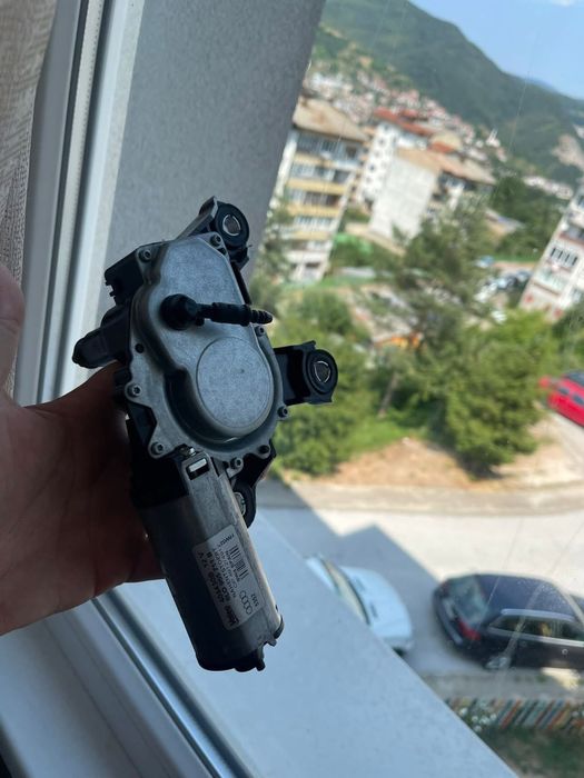 Моторче за задна чистачка Audi A3 8L