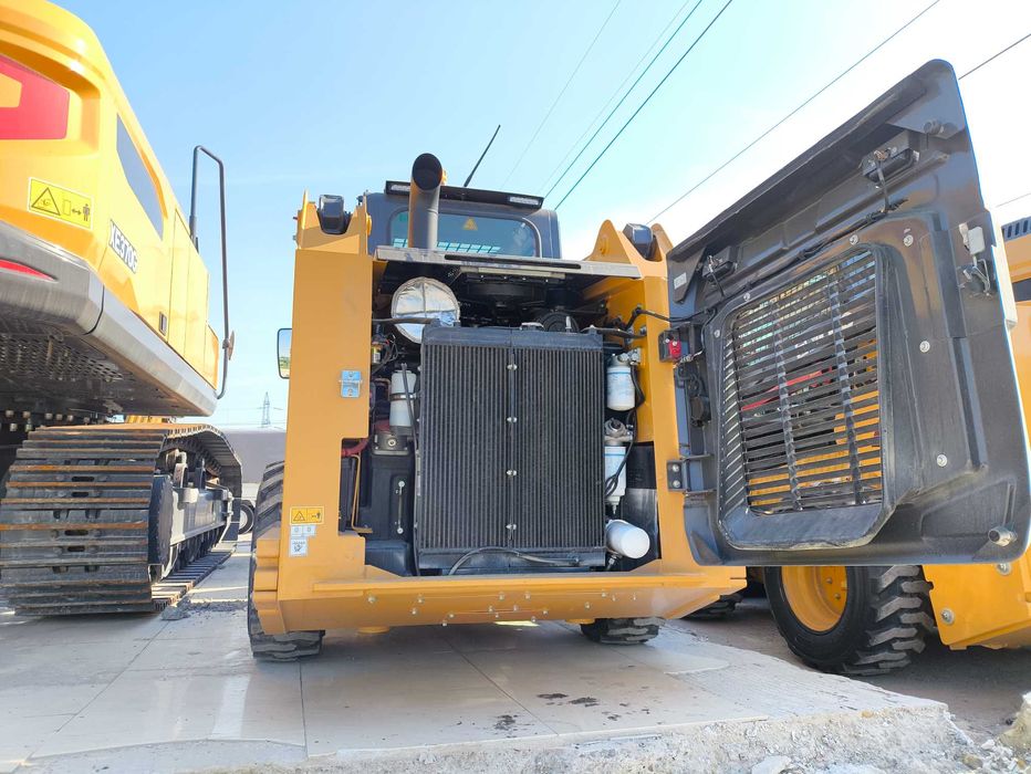 XCMG XC760K мини бабкат   0.6
