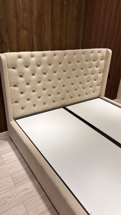 Кровать.Мягкая в наличи