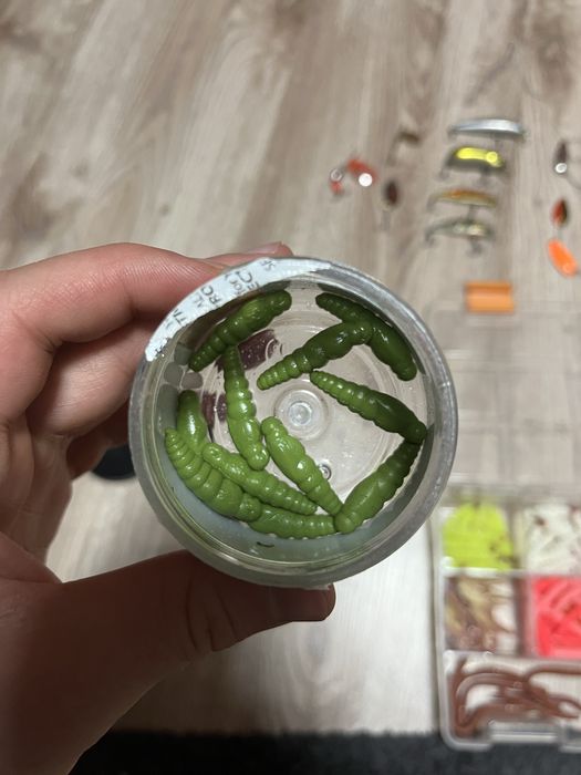 Риболовни примамки за спининг - като нови