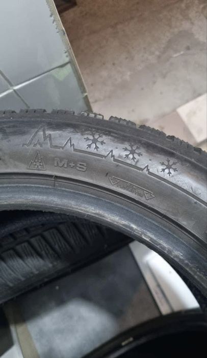 Dunlo и Michelin - Всесезонни гуми 225/50 R17 Dunlo и Michelin