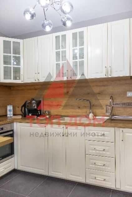 Дава се под наем Двустаен апартамент в Варна, Аспарухово - 76 кв.м за 816 € - Снимка #2