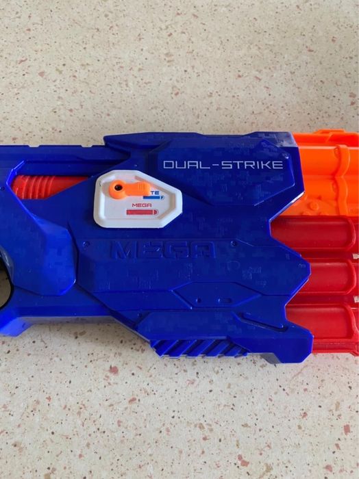 Бластер нерф