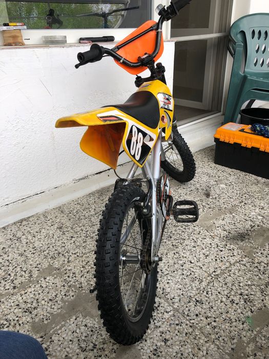 Детско колело мотор