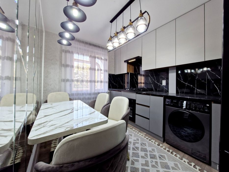 Продаётся 3 комнатная квартира в доме с лифтом Вокзал Беруний