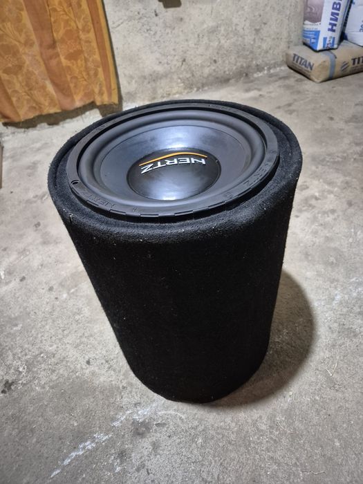 Бас Каса Hertz ES300 700W