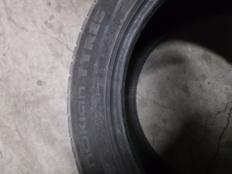 2 anvelope 245 45 R 17 Nokian vara
