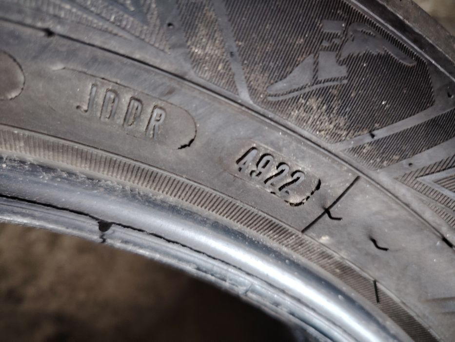 195/55 R16 Goodyear Vector 4seasons M+S