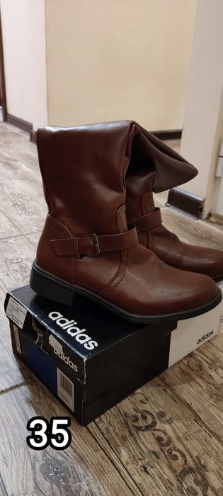 Дамски ботуши нови