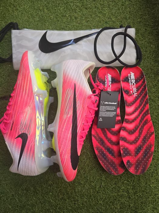 Футболни бутонки Nike Mercurial Superfly 11 Elite - размер 45
Nike
Nike Mercurial Superfly 11 Elite