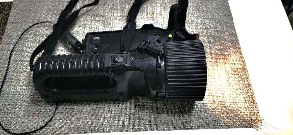 Lanterna 12v cu acumulator 4.8V 2000mAh reincarcabil la prize auto 12V