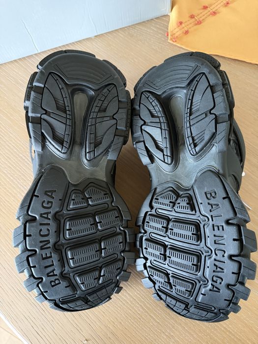 Balenciaga Track 43