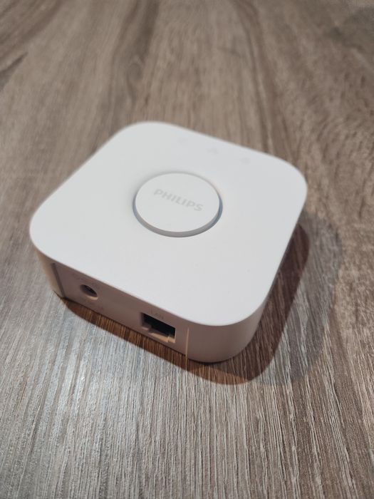 Philips Hue bridge