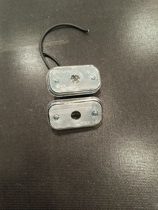 Стопове за ремарке 12v