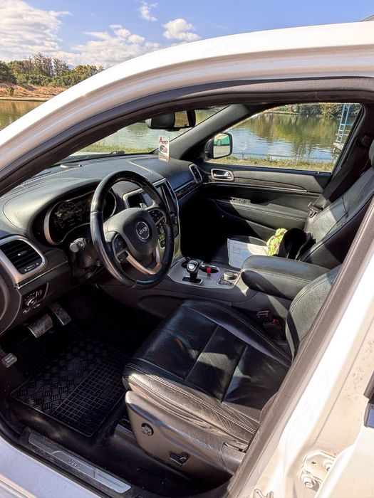 Jeep Grand Cherokee 5.7 HEMI