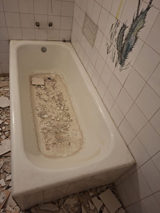 Cada/Vana baie din fonta in stare foarte buna
